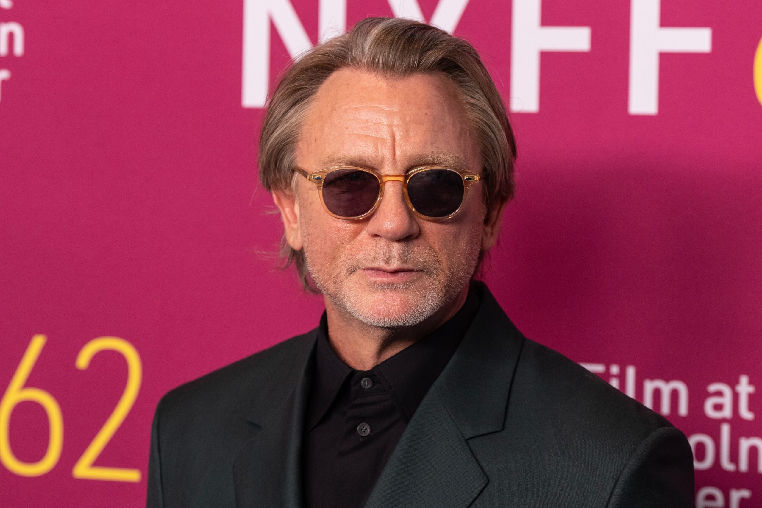 Daniel Craig attending a premiere